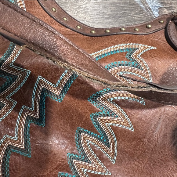 Justin’s women’s western concealed carry leather purse - Picture 13 of 14